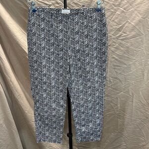 Chico's Black and White Zigzag Ankle Pants